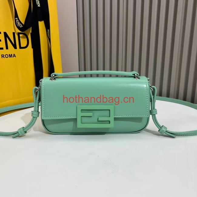 Fendi Baguette leather bag F1531 green