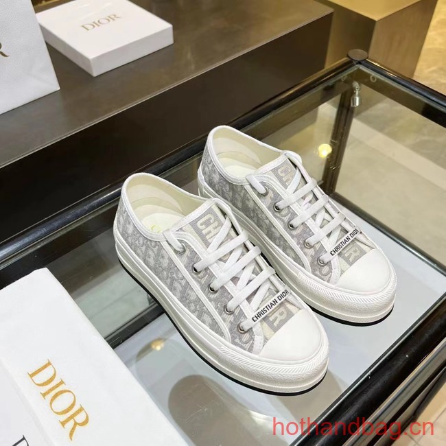 WALK N DIOR SNEAKER Dior Oblique Embroidered Cotton 93626-4