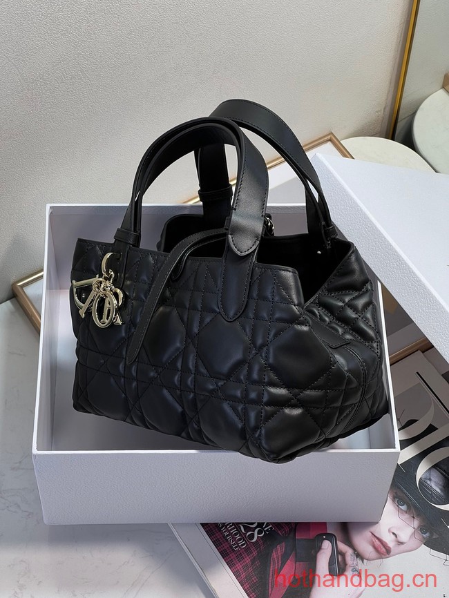 SMALL DIOR TOUJOURS BAG Macrocannage Calfskin M2822O black