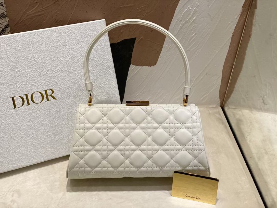 DIOR CARO COLLE NOIRE CLUTCH Cannage Lambskin C0688 white