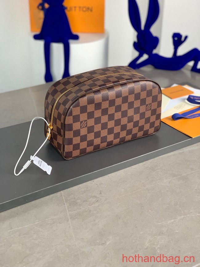 Louis Vuitton Dopp Kit M47528-11