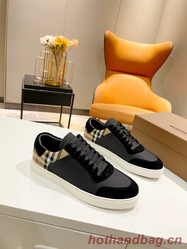 Burberry Shoes BBS00003