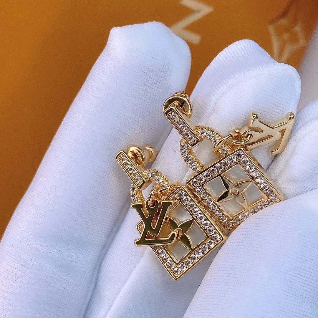 Louis Vuitton Earrings CE13438