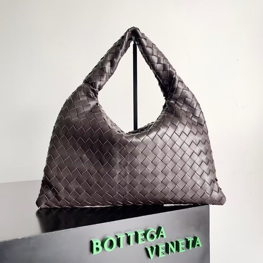 Bottega Veneta Medium Hop Bag 763966 Fondant