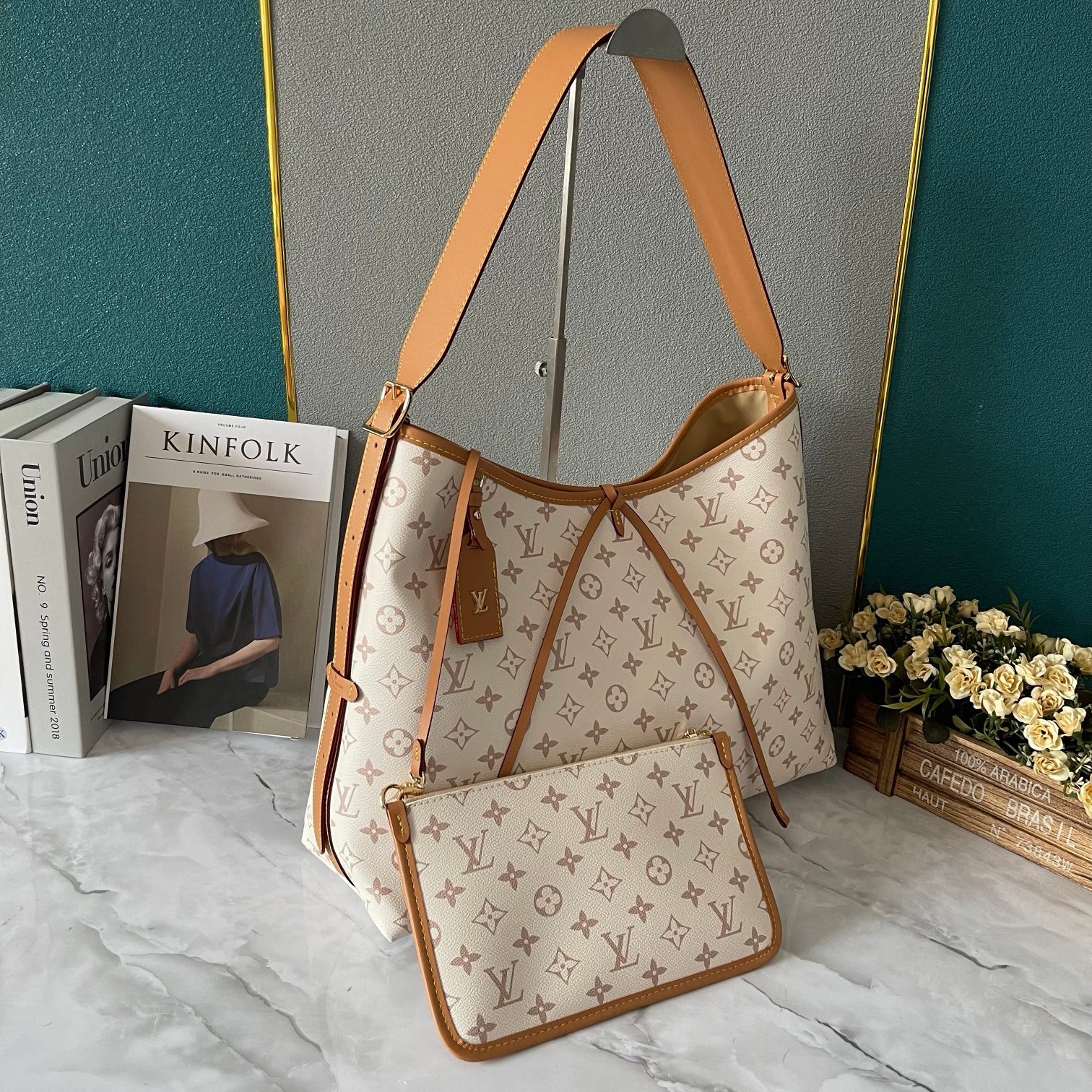 Louis vuitton CarryAll MM M46197 white