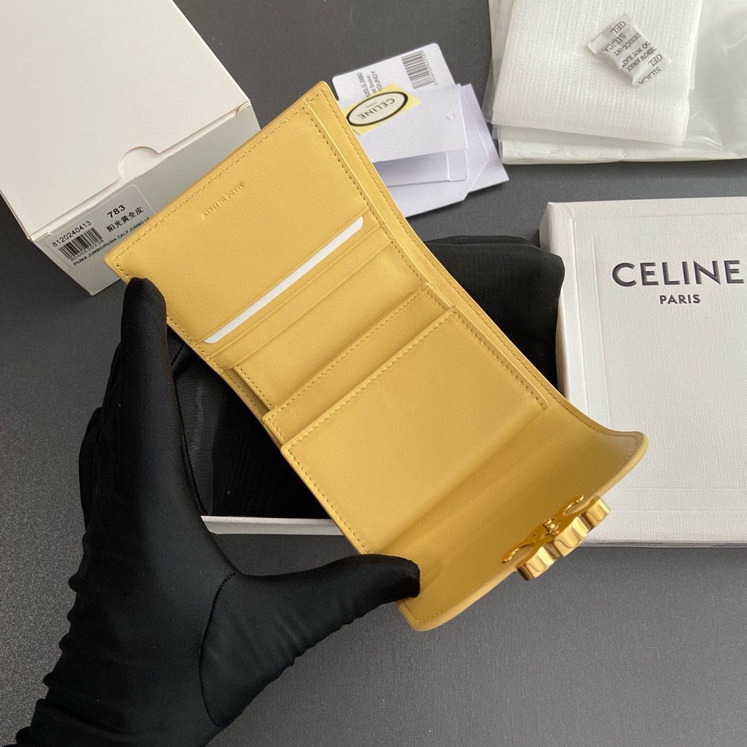 Celine SMALL WALLET TRIOMPHE IN SHINY CALFSKIN 10D783 YELLOW