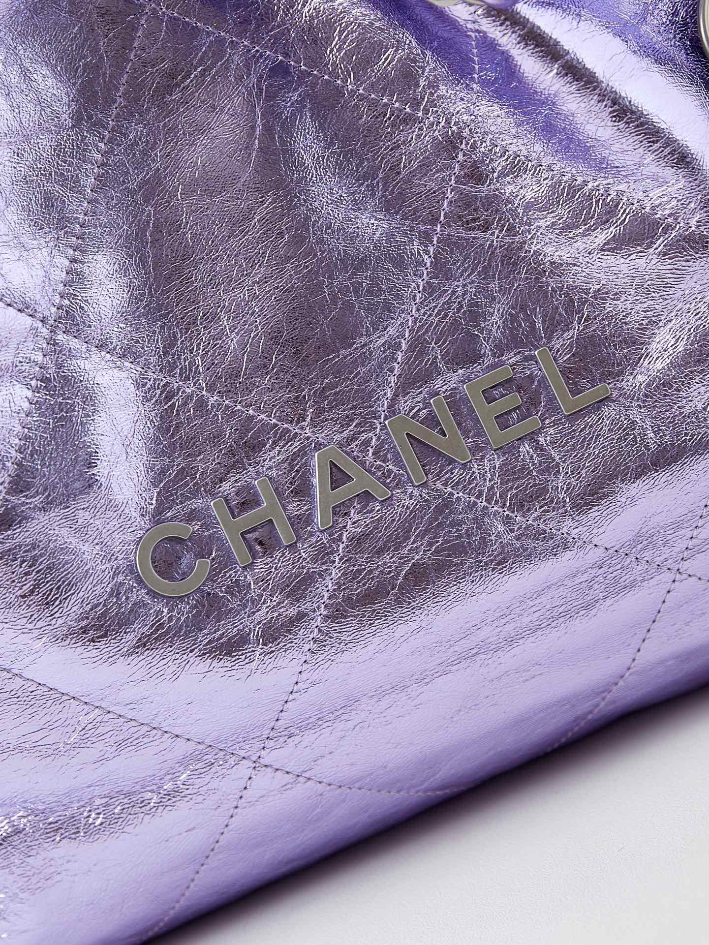 CHANEL 22 HANDBAG AS3261 Pearlescent Purple