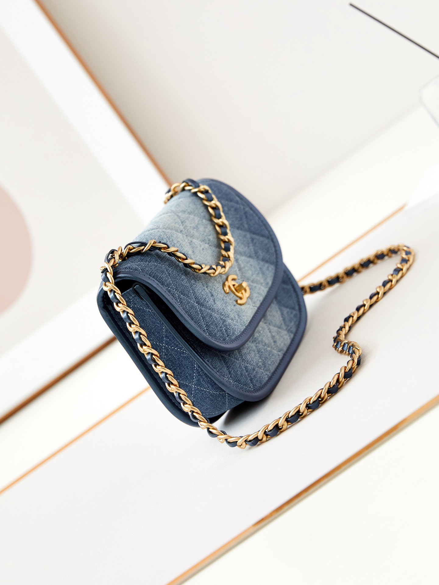 CHANEL MESSENGER BAG AS4845 Denim blue