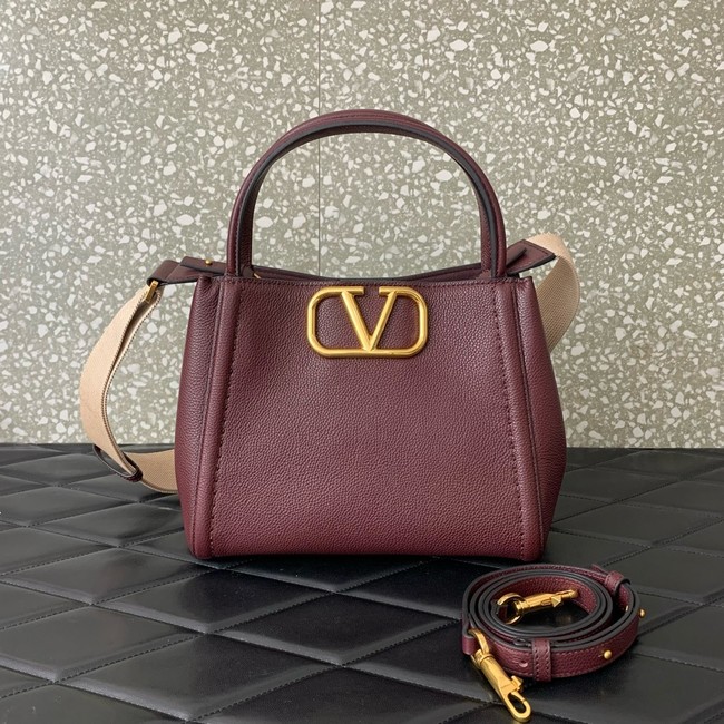 VALENTINO Alltime medium grain calfskin bag B0Q18 Wine