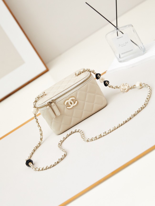 CHANEL MINI CLUTCH WITH CHAIN AP3231 Beige