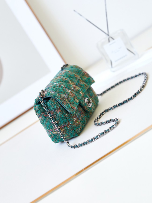 CHANEL MINI CLASSIC HANDBAG A69900 green