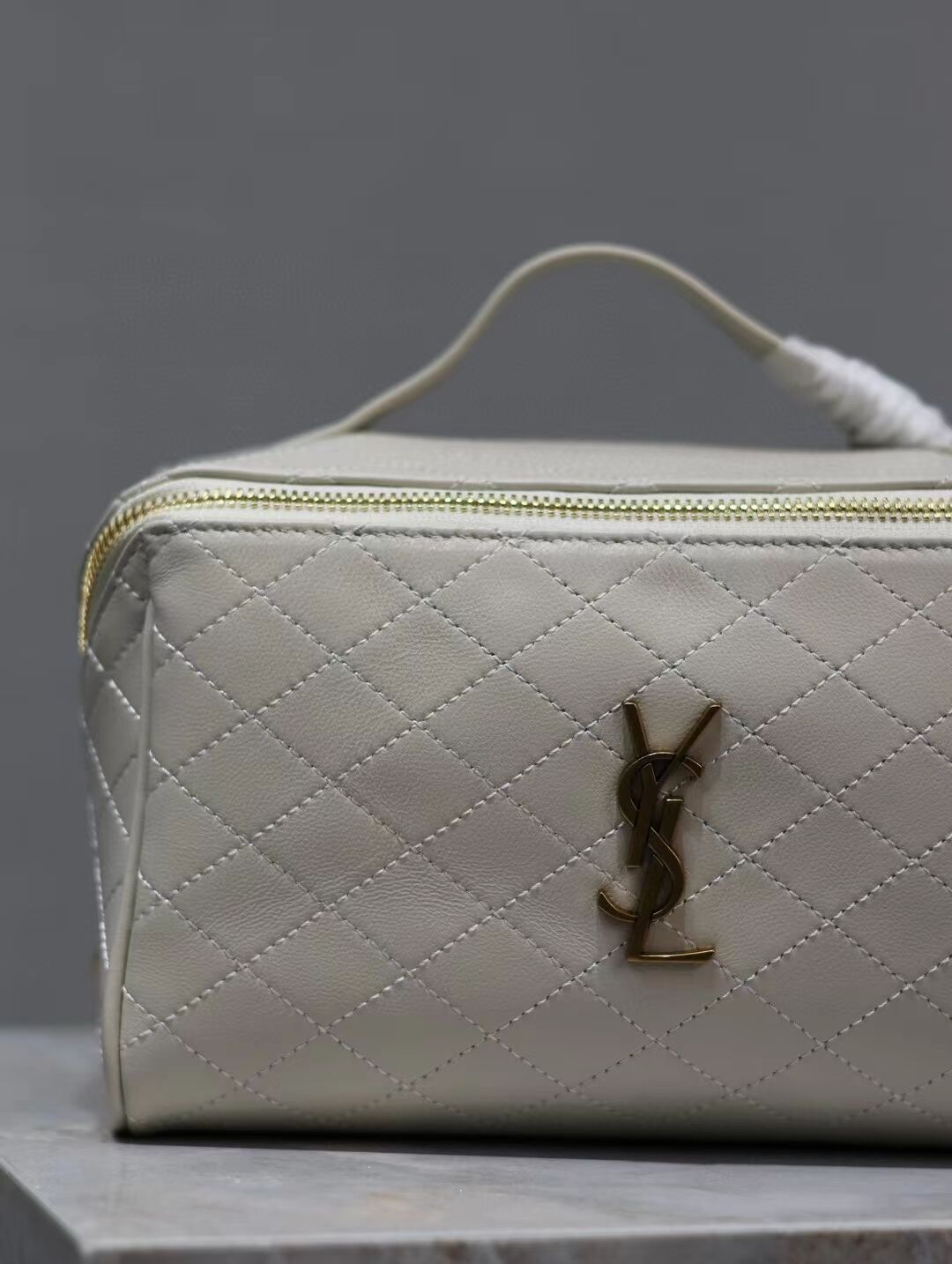 SAINT LAURENT GABY VANITY BAG IN LAMBSKIN Y875317 WHITE