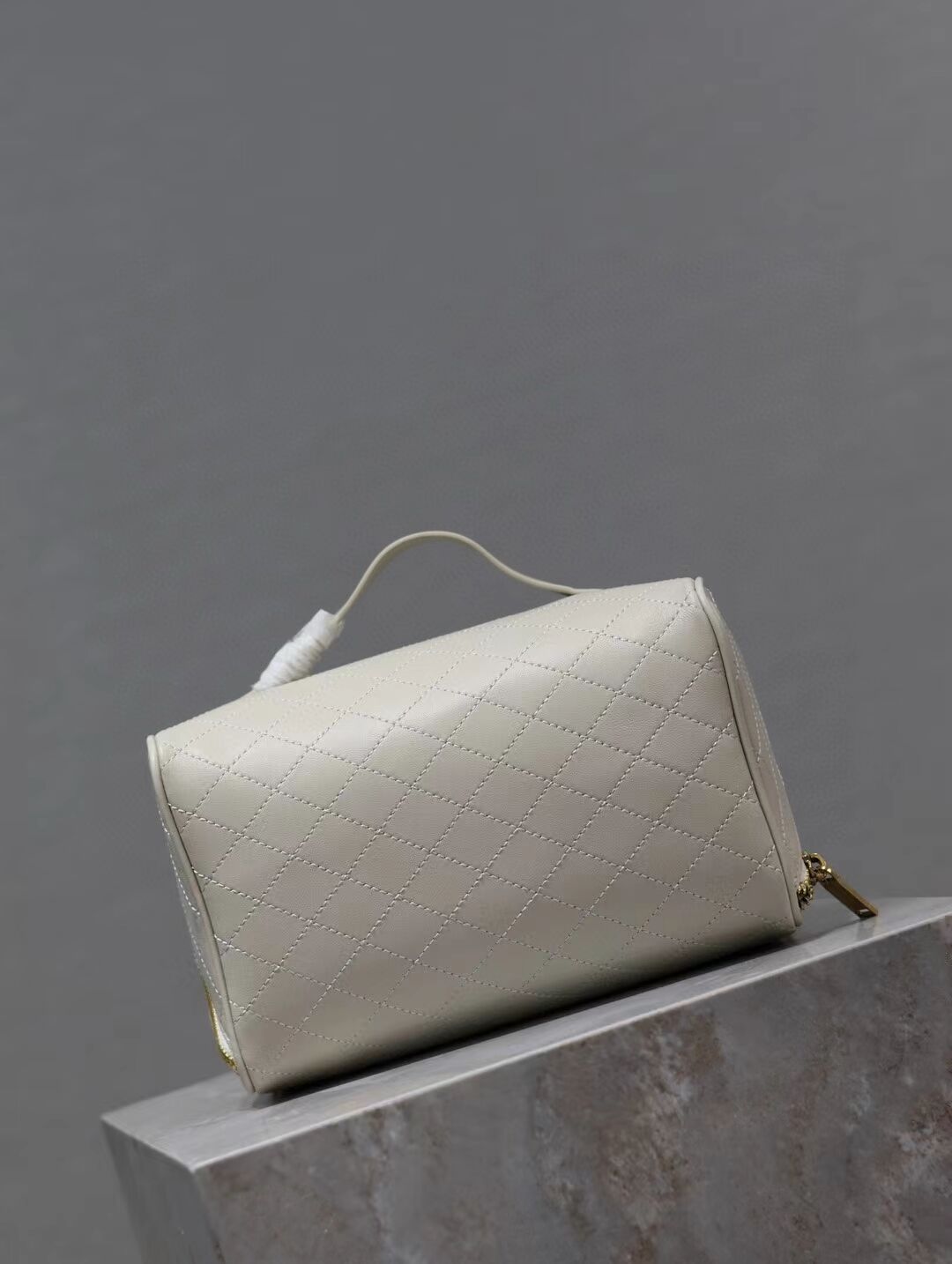 SAINT LAURENT GABY VANITY BAG IN LAMBSKIN Y875317 WHITE