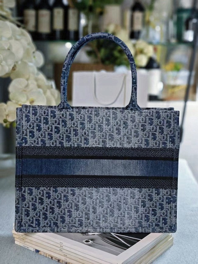 Medium Dior Book Tote Blue Denim Dior Oblique Jacquard M1296ZEG