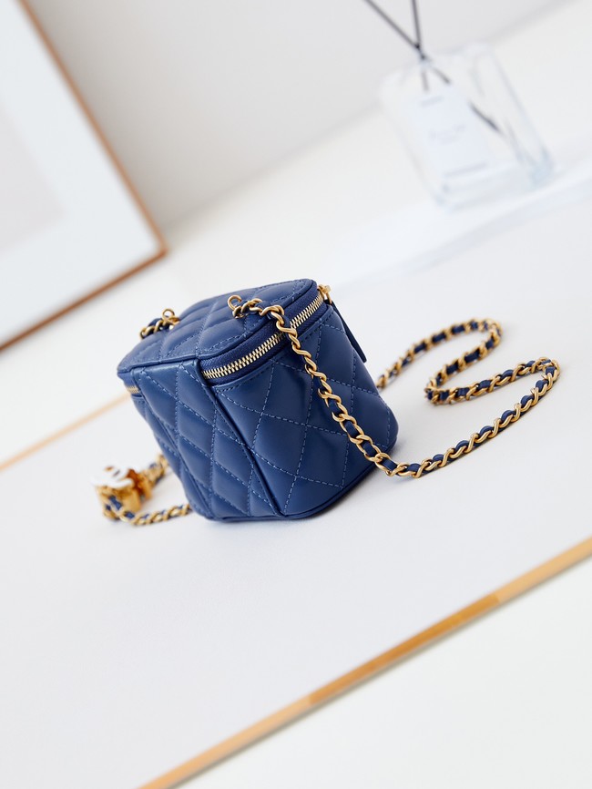 CHANEL CLUTCH WITH CHAIN AP3941 dark blue