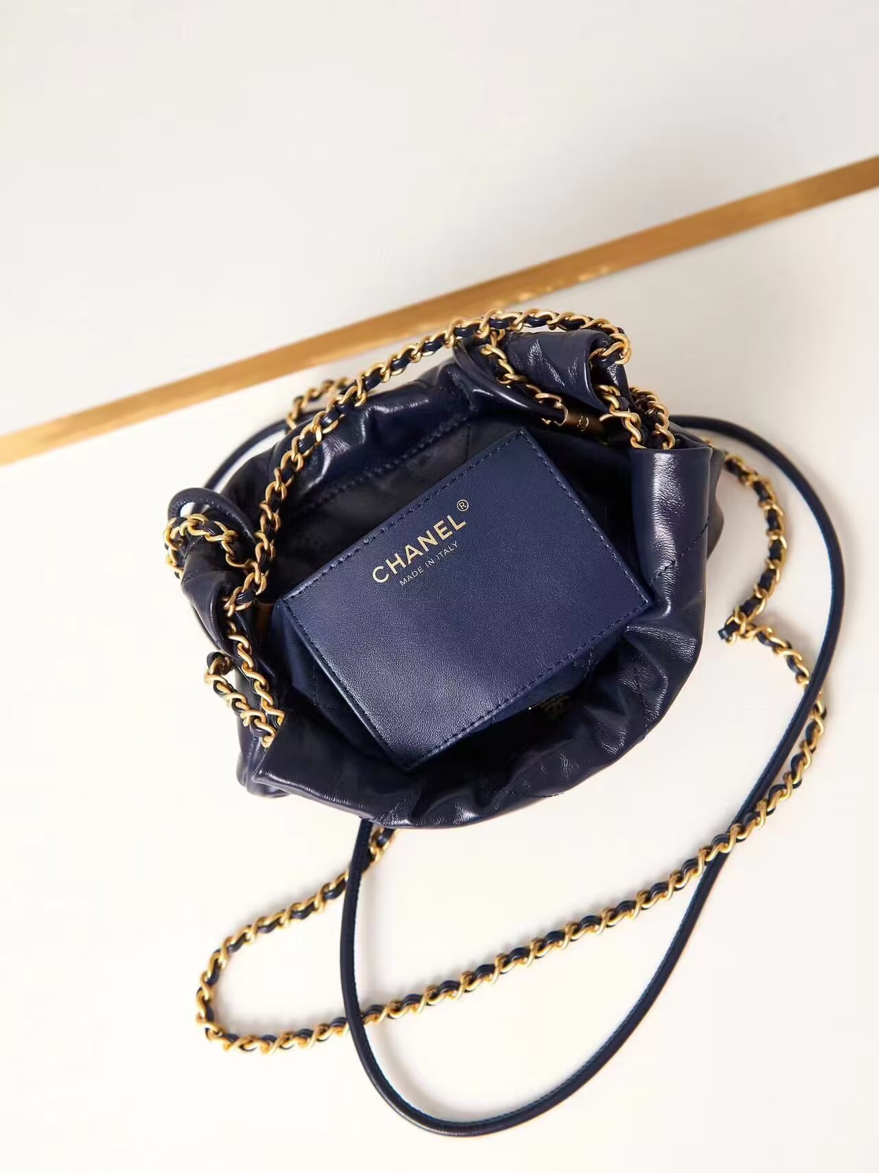 CHANEL 22 MINI HANDBAG AS3980 Navy