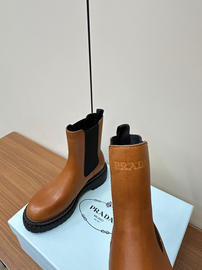 Prada Leather Chelsea boots 11287-2