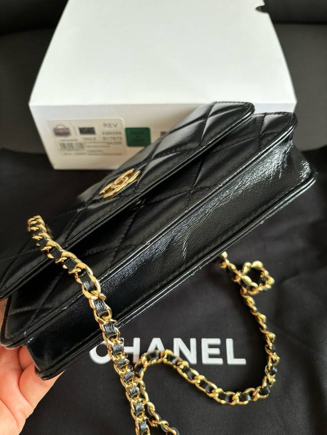 CHANEL CLUTCH WITH CHAIN AP3954 black