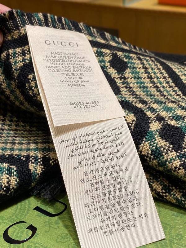 Gucci Scarf GUC00354