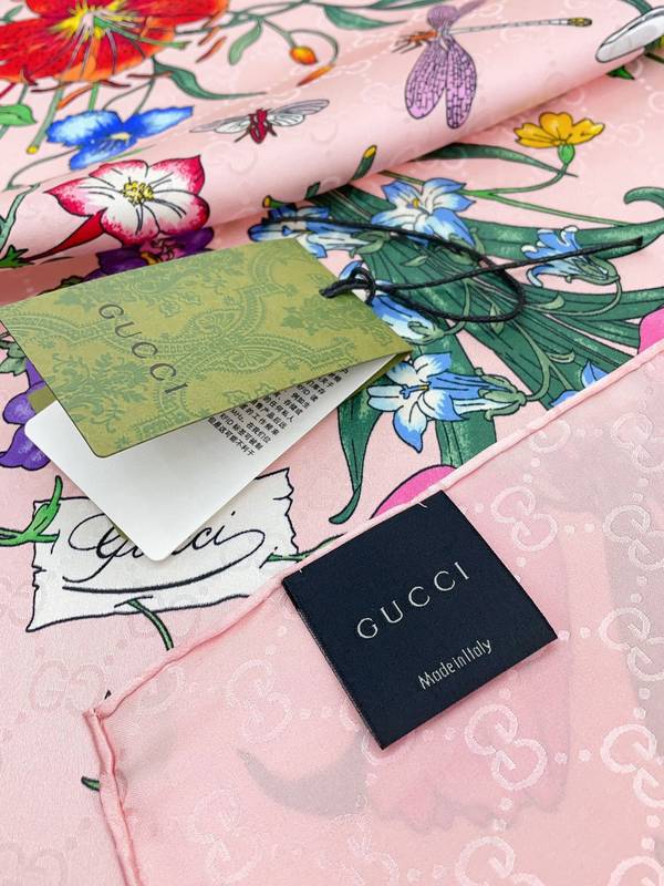 Gucci Scarf GUC00367