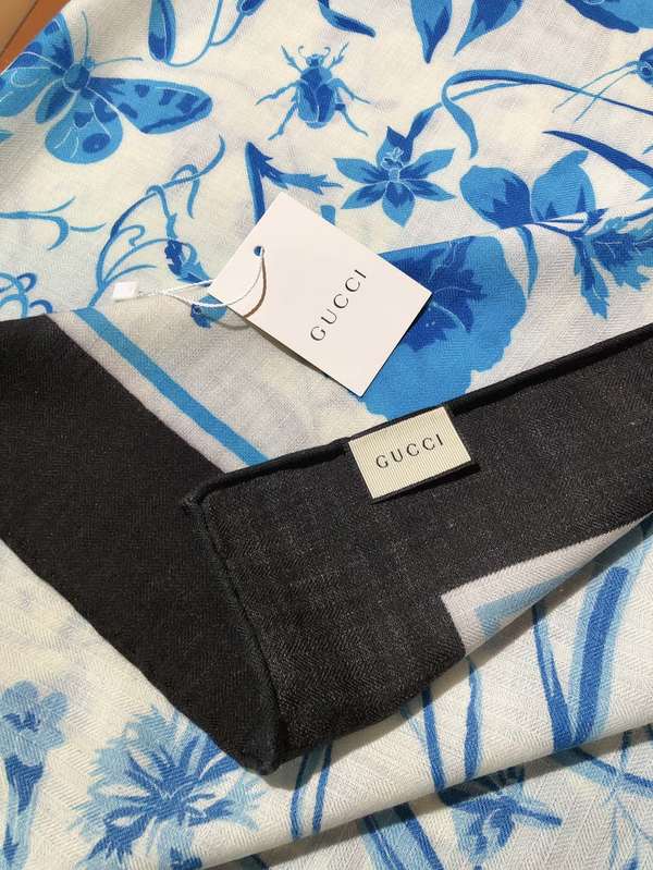 Gucci Scarf GUC00392