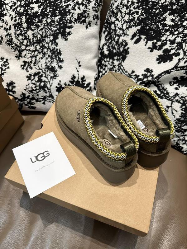 UGG Couple Shoes UGS00194