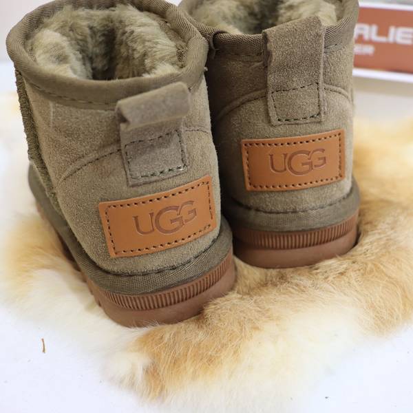 UGG Children