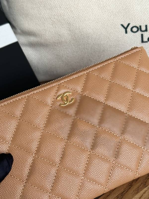 Chanel Wallet CHW00136