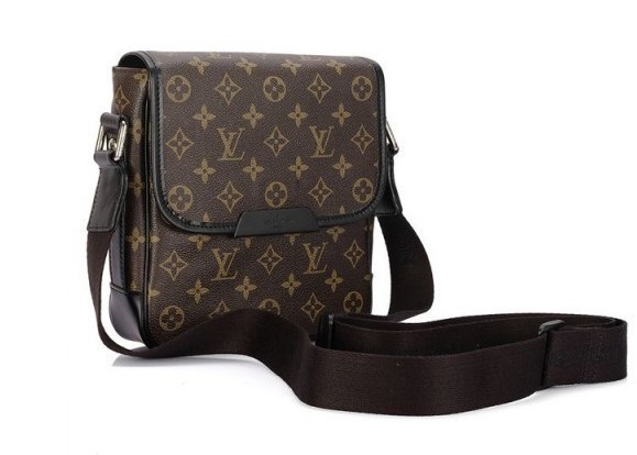 Louis Vuitton Mens Messenger Bags And Totes Bass MM M56715